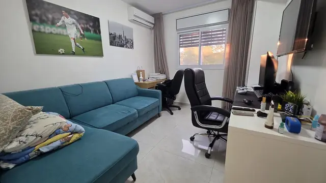 דירת 4 חדרים משופצת עם מרפסת 20 מ"ר - תמונה 11