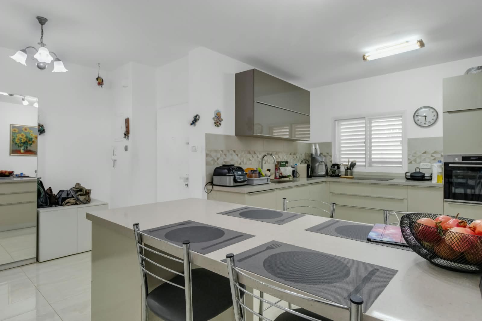 3.5 חדרים משופצת עם ממ״ד ומעלית - אביגדור המאירי 15, נווה זאב - תמונה 8